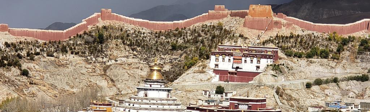 Gyantse Pelkor monastery and Kumbum stupa